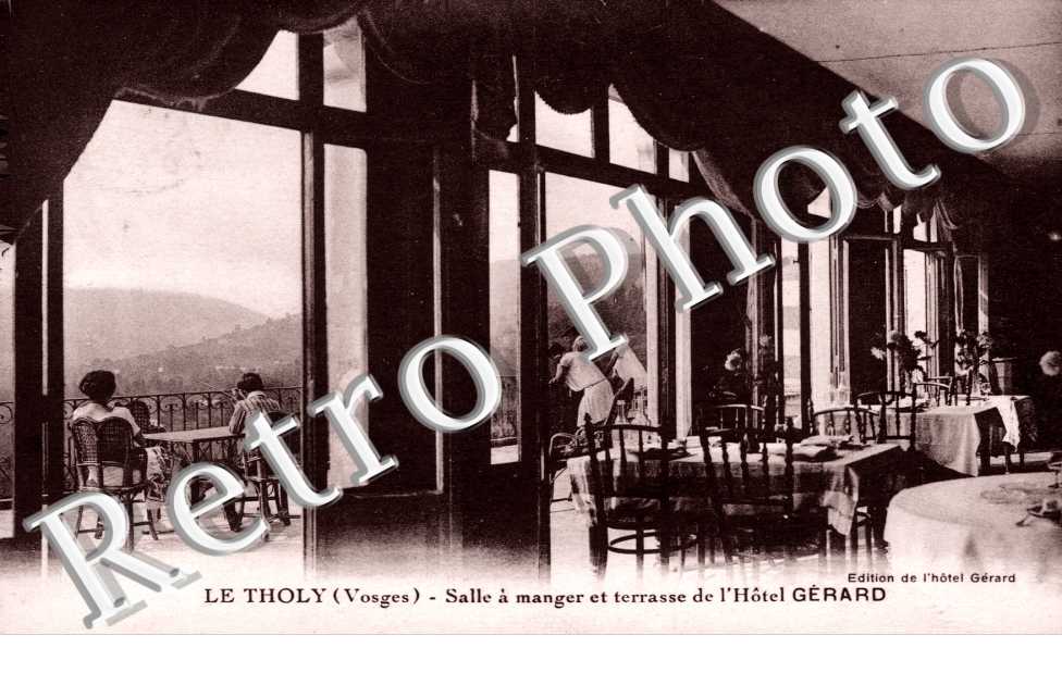 Salle a manger et terasse de l'hotel Gerard