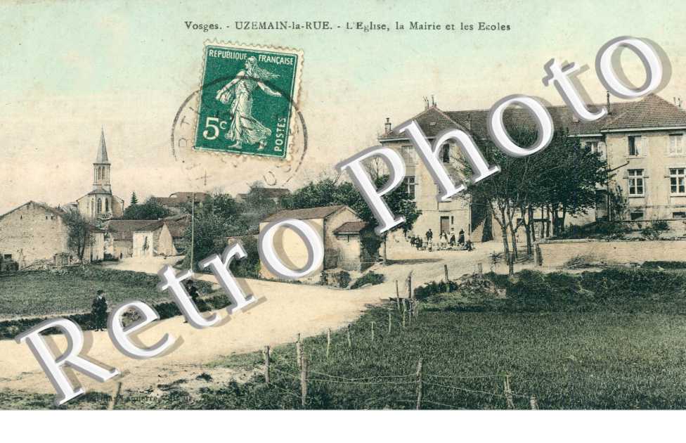 L'eglise, la mairie et les ecoles