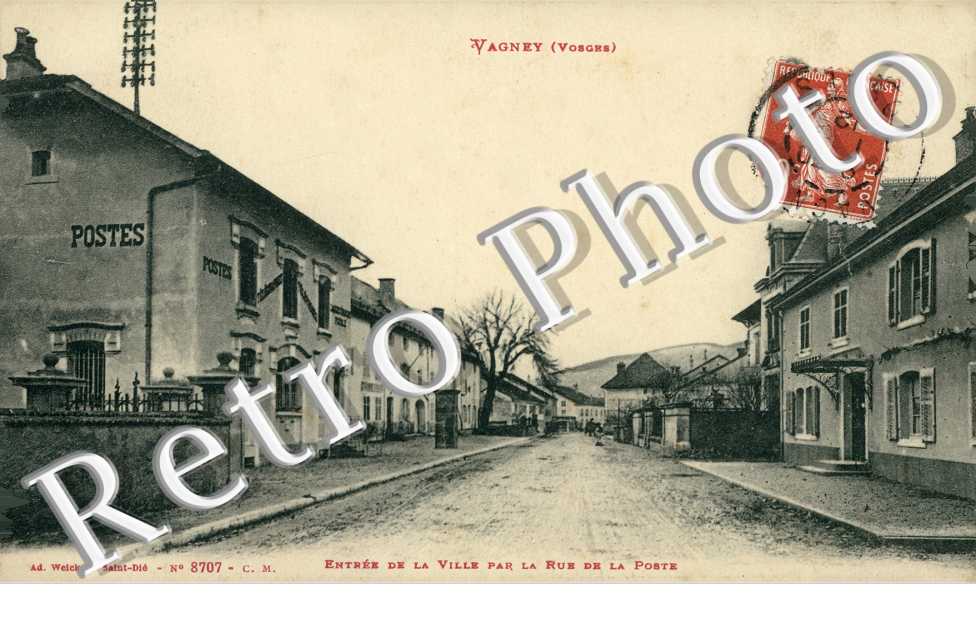 Entree de la Ville par la Rue de la Poste