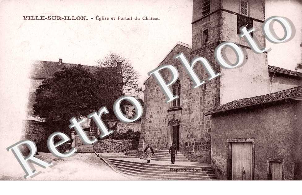 Eglise et portail du chateau