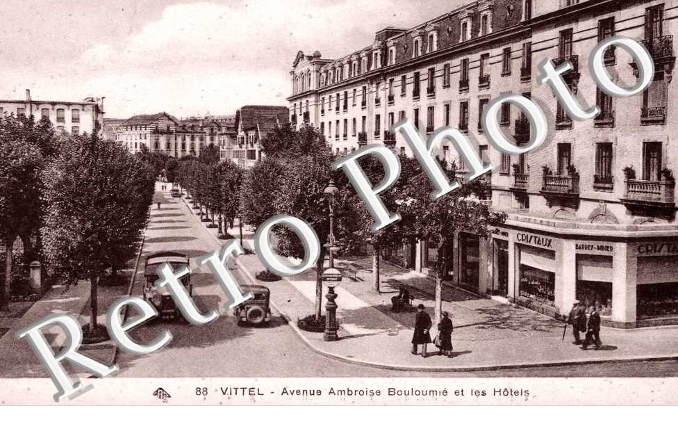 Avenue Ambroise Bouloumie et les Hotels