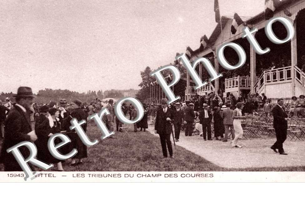 les tribunes du champ des courses