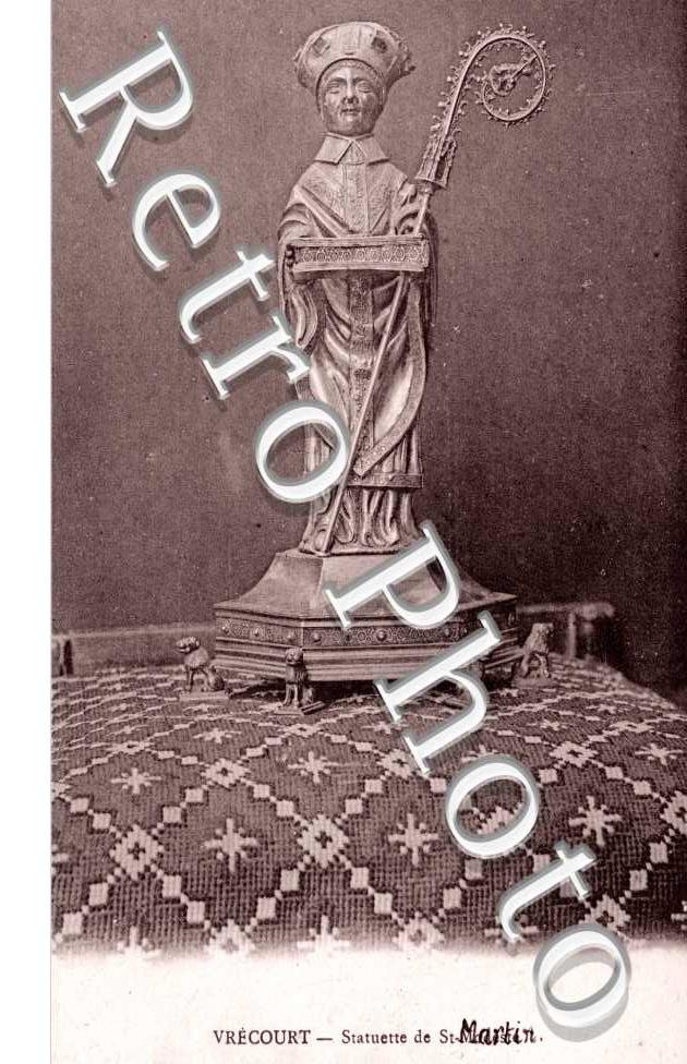 Interieur de l'eglise, statue de St. Martin