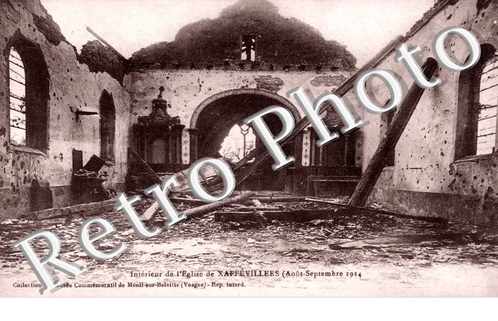 Vue interieure de l'Eglise bombardee