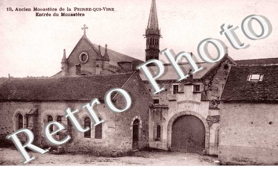 Monastere de Sainte-Marie de la Pierre-qui-Vive entree