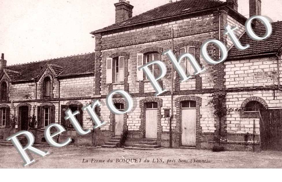 la Ferme du Bosquet du Lys pres de Sens