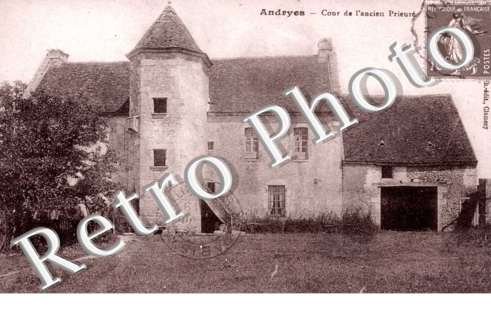 Cour de l'Ancien Prieure