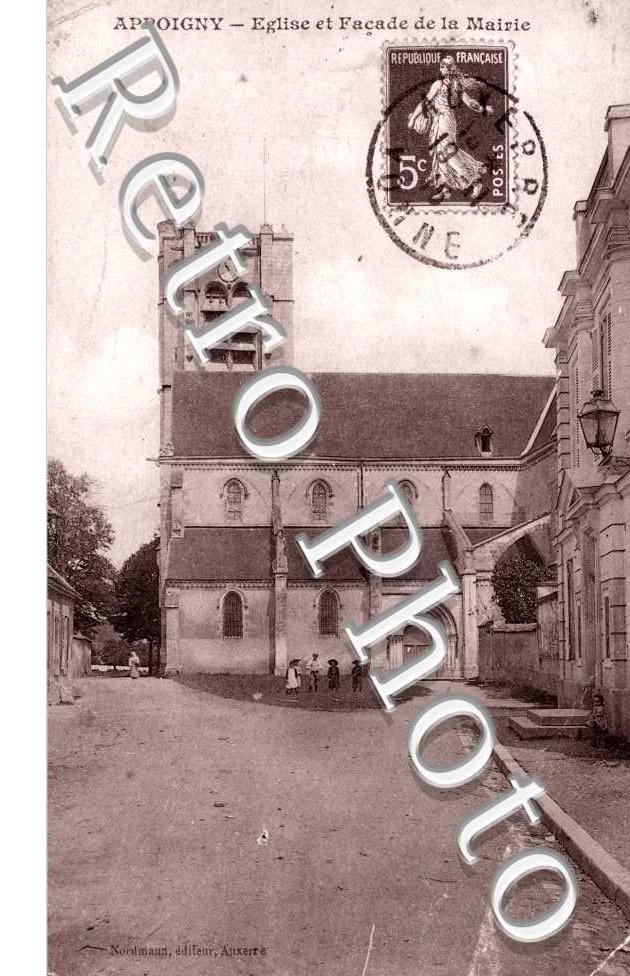 Eglise et Façade de la Mairie