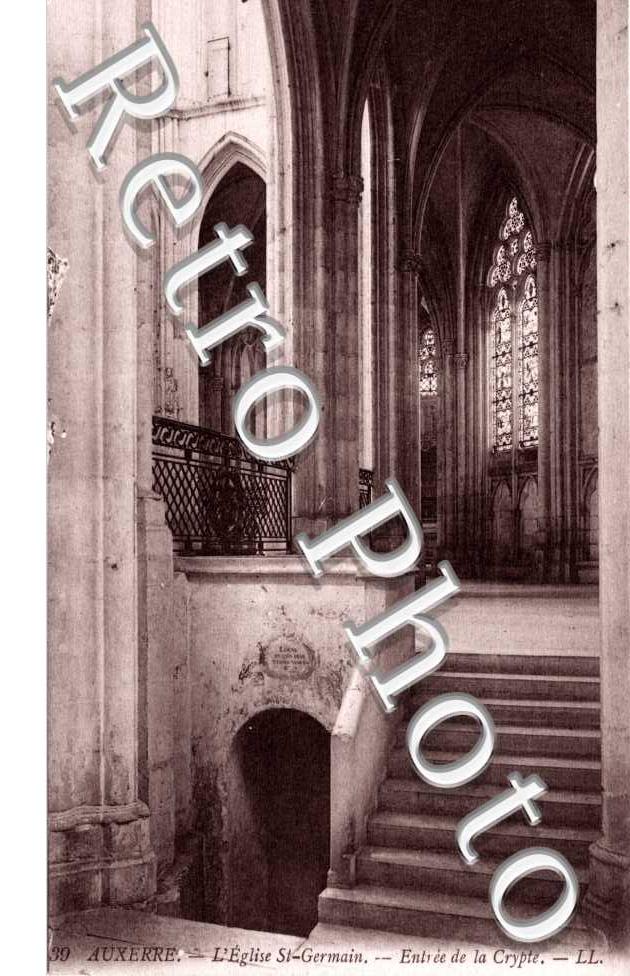 l'eglise saint Germain, entree de la Crypte
