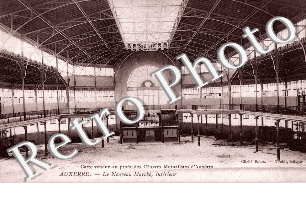 Intérieur du Nouveau Marché