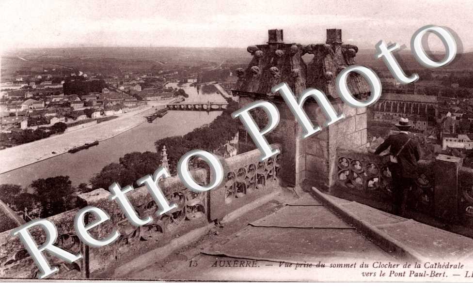 vue prise du sommet du clocher