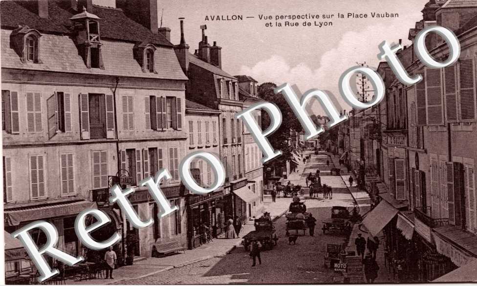 Place Vauban et la Rue de Lyon