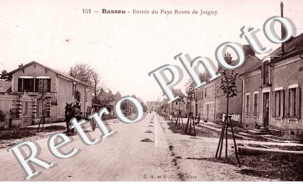 Entree du Pays Route de Joigny