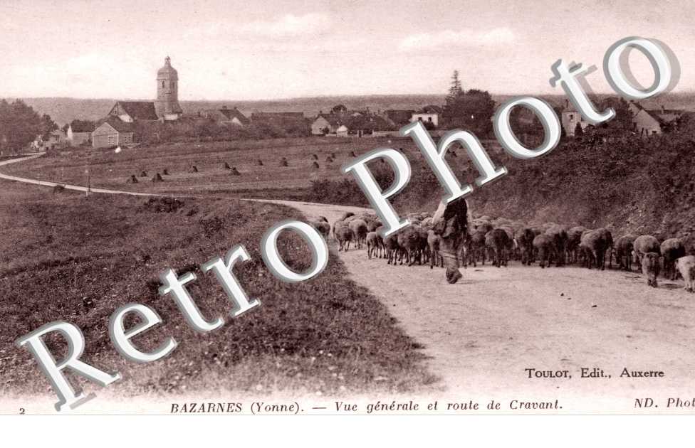 Vue generale et route de Cravant