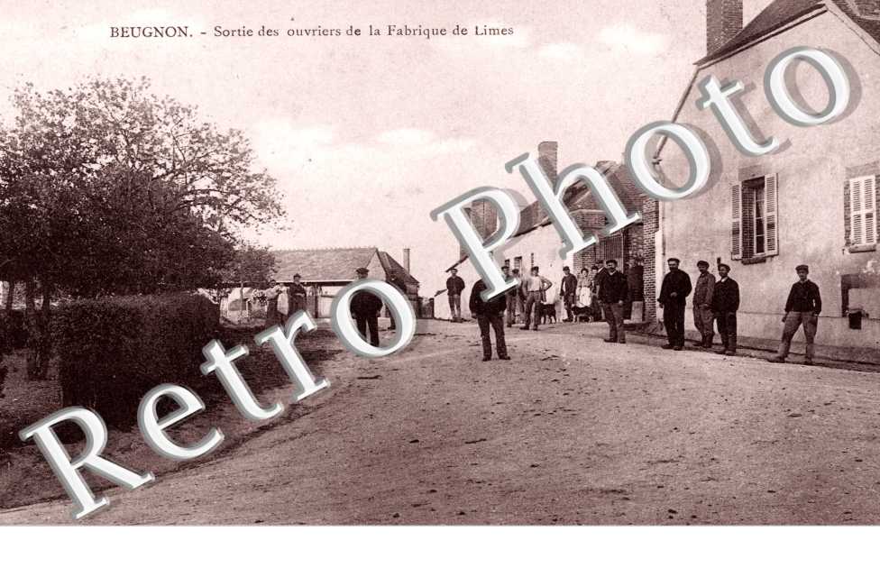Sortie des Ouvriers de la Fabrique de Limes