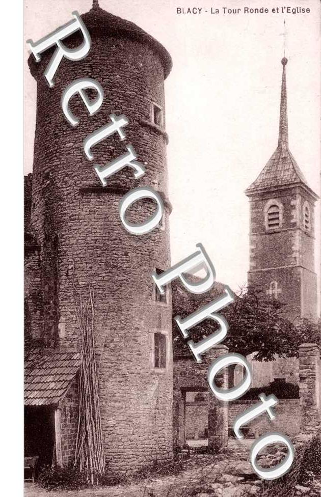 La Tour Ronde et l'Eglise