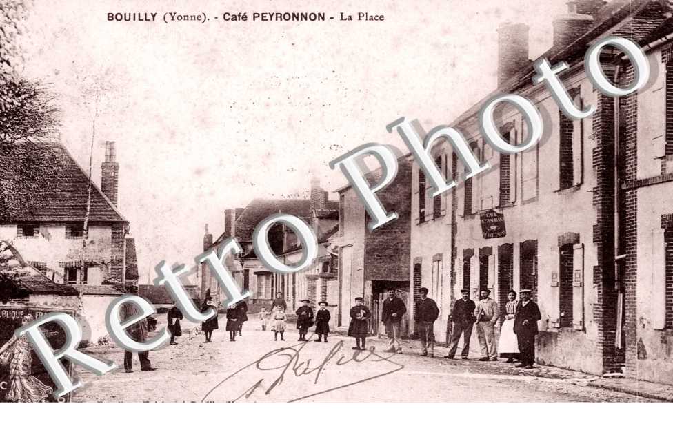 Cafe Peyronnon, la Place