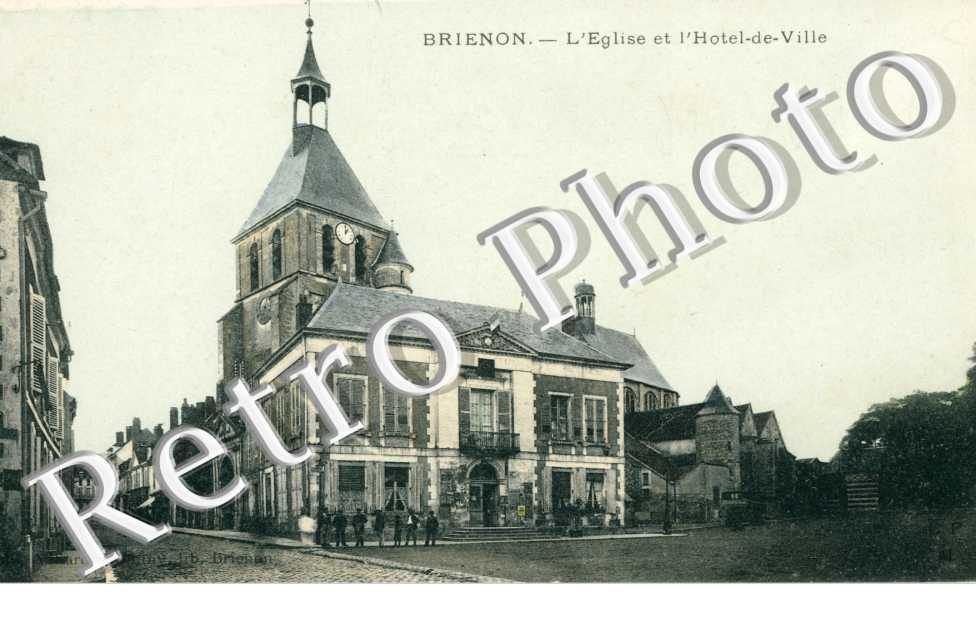 l'Eglise et l'Hôtel de Ville
