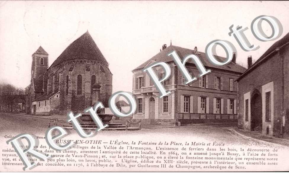 L'Eglise, la Fontaine de la Place, la Mairie et l'Ecole