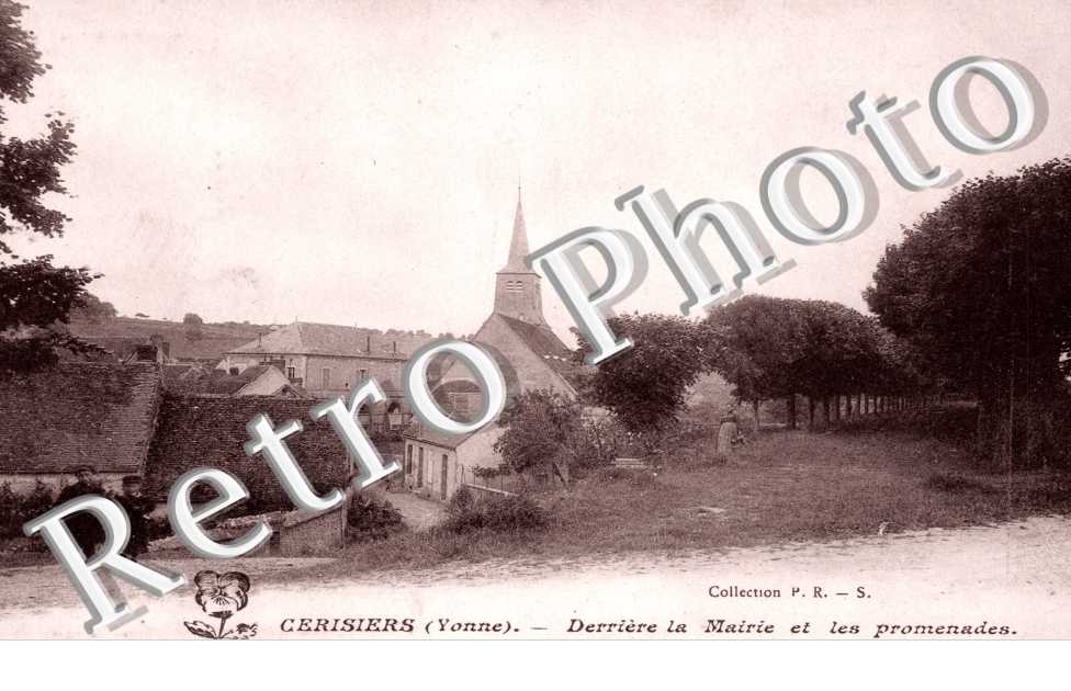 Derriere la Mairie et les promenades