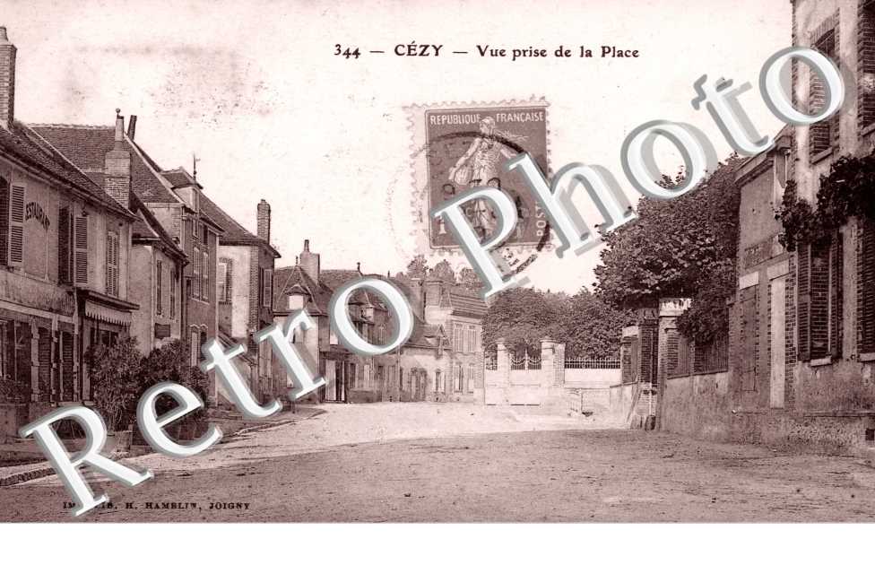 Vue prise de la Republique