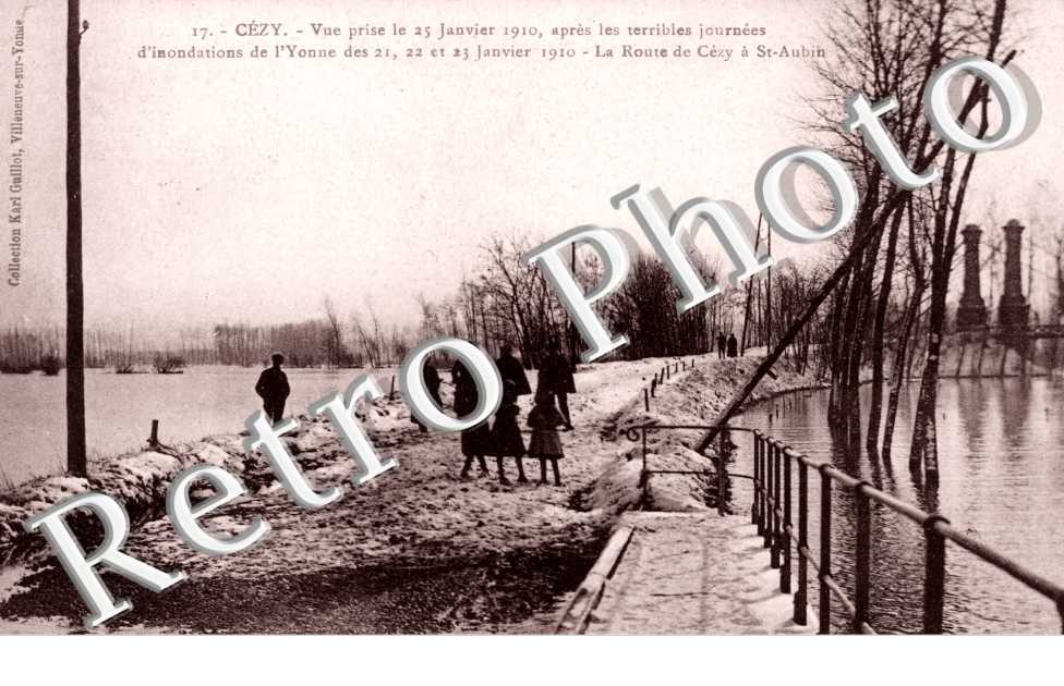 Vue prise le 25 janvier 1910, apres les Inondations, Route de Cezy a Saint-Aubin
