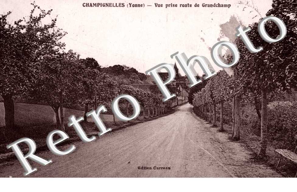 Vue prise route de Grandchamp