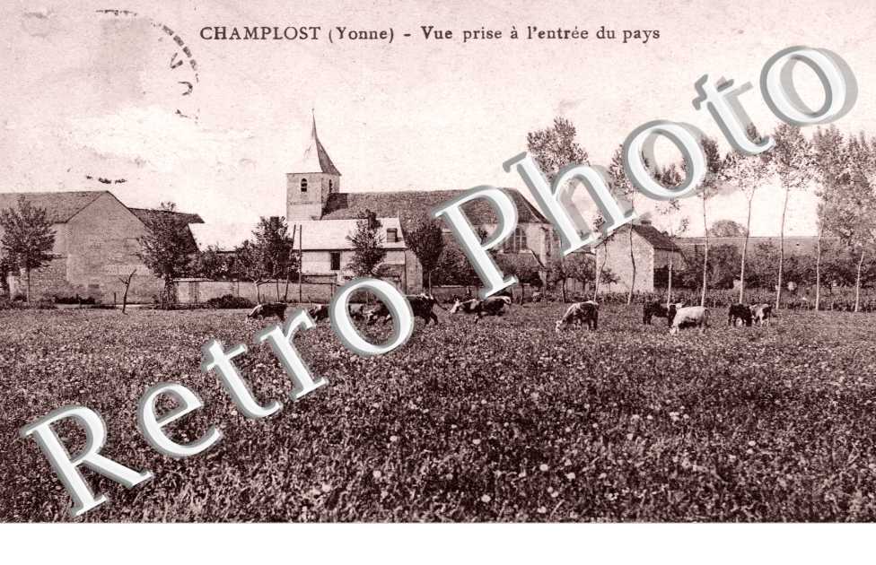 Vue prise a l'Entree du Pays