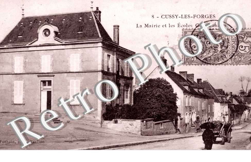La mairie et les ecoles communales