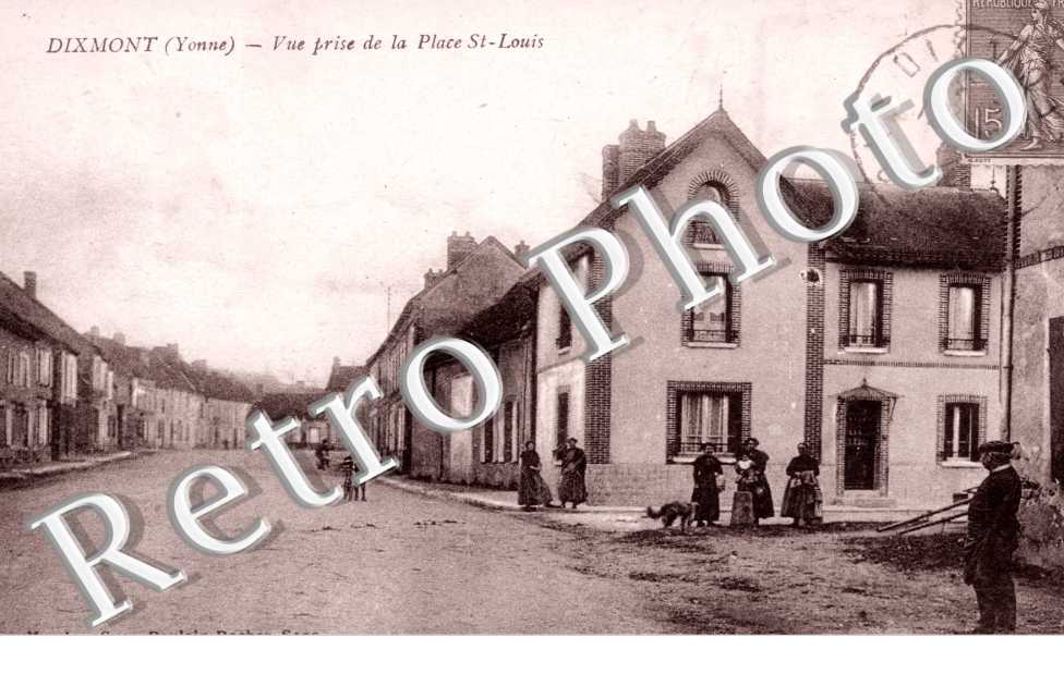 vue prise de la place Saint Louis