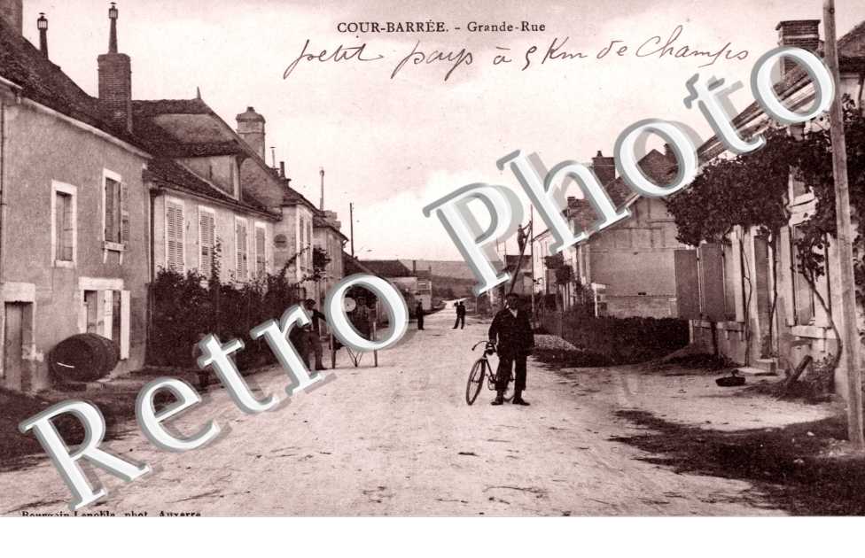 Cour-Barree, Grande-Rue