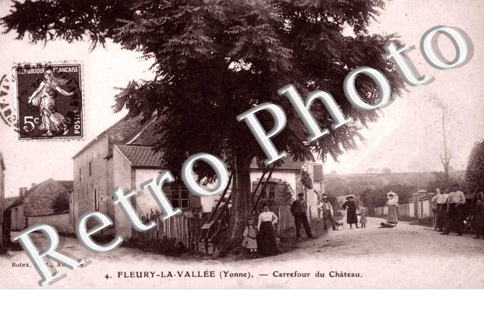 Fleury-la-Vallee, Carrefour du Chateau