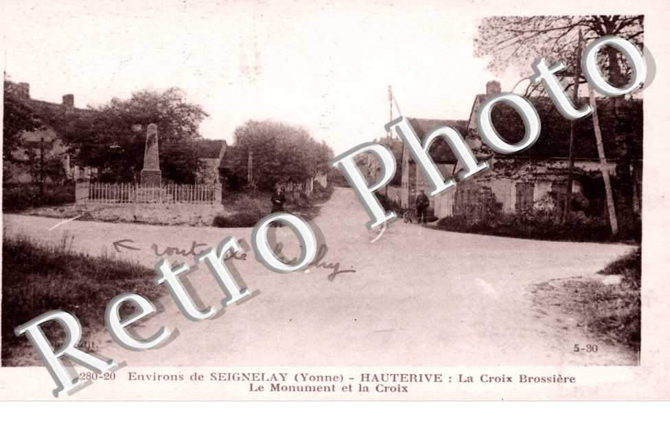 la Croix Brossiere, le Monument et la Croix