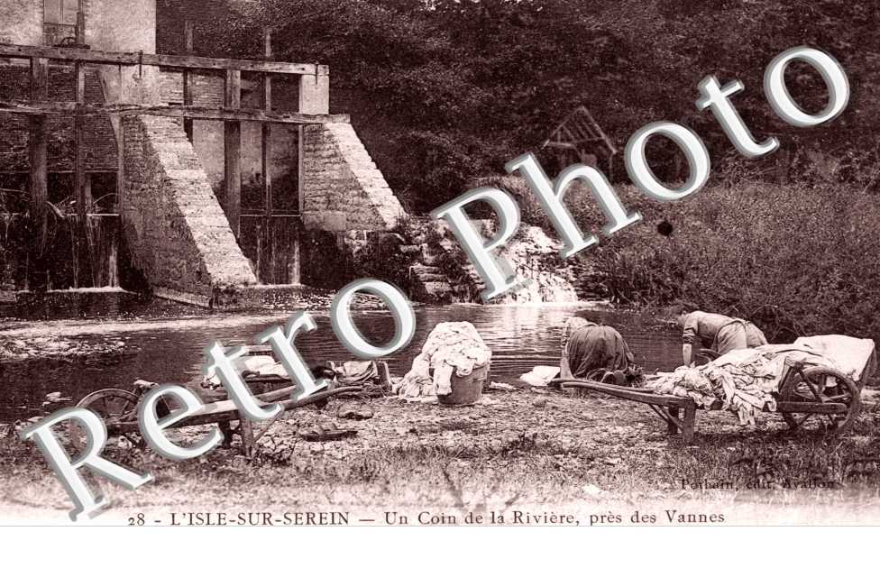 Un Coin de la Riviere pres des Vannes