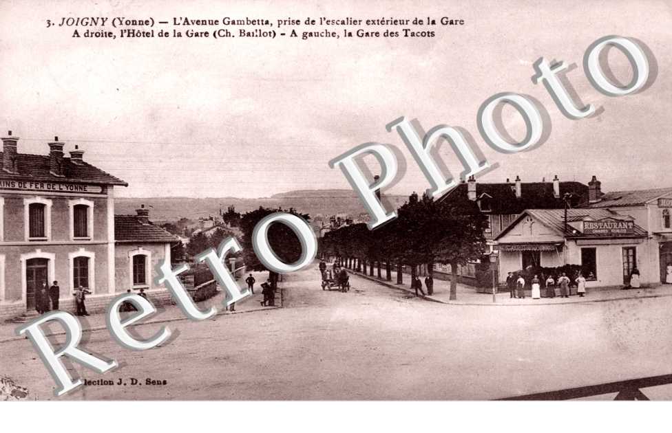 l'Avenue Gambetta, l'Hotel de la Gare et la Gare des Tacots