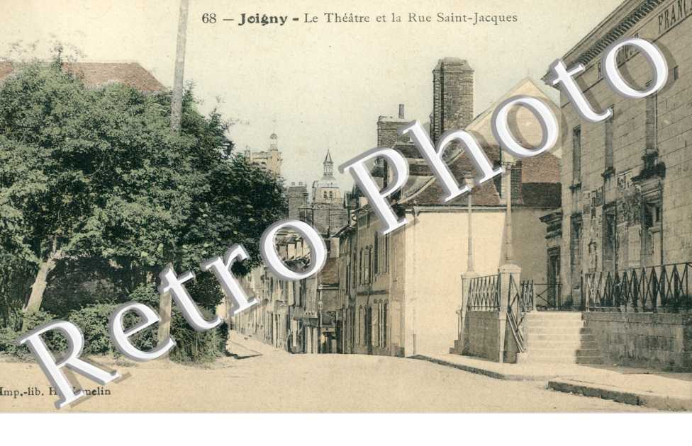 le Theatre et la Rue Saint-Jacques
