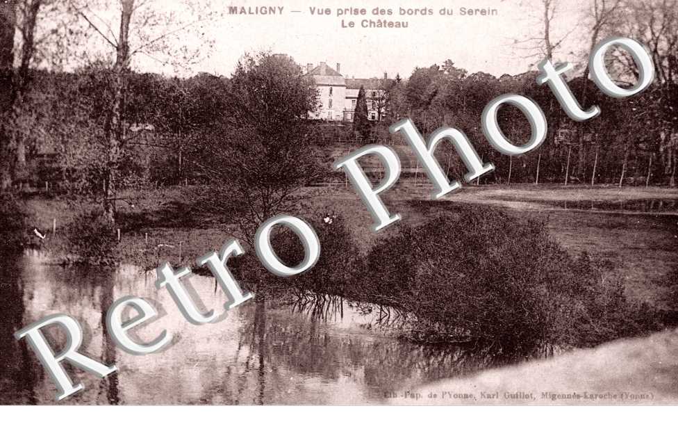 Vue Prise ds Bords du Serein - le Chateau