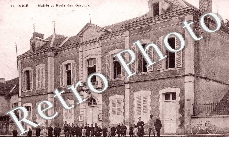 mairie et ecole des garcons