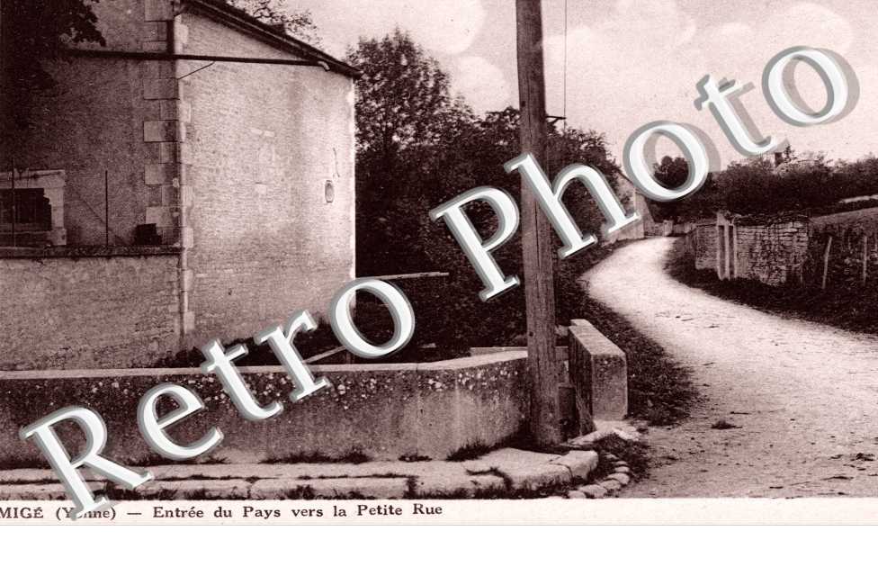 Entree du Pays vers la Petite Rue