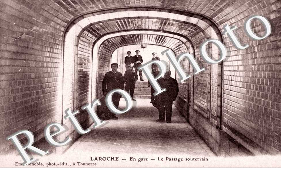 Laroche, En Gare, le Passage Souterrain