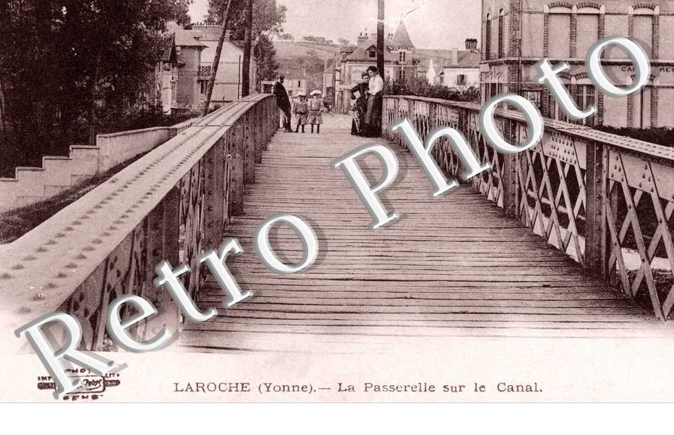 Laroche, la Passerelle sur le Canal