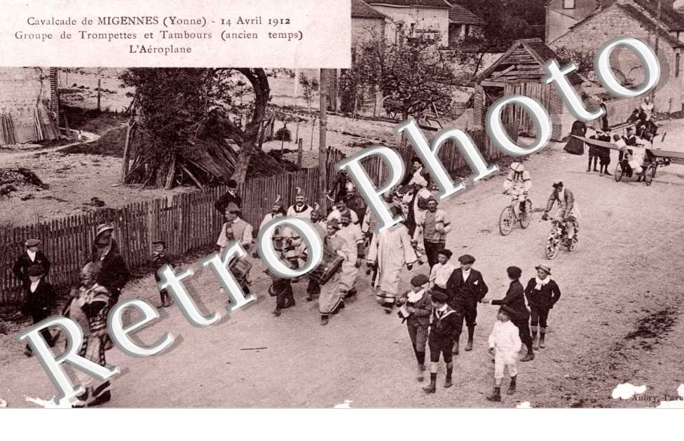 Cavalcade de Migennes, le 14 avril 1912, Groupe de Trompettes et de Tambours, l'Aeroplane