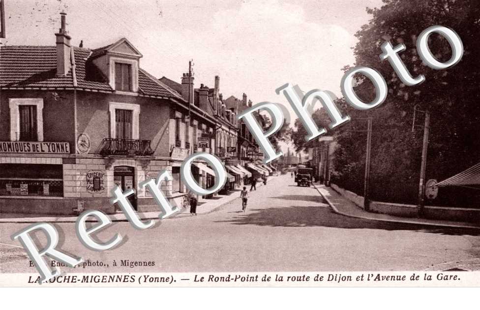 LAROCHE le rond-point de la route de Dijon et l'avenue de la Gare
