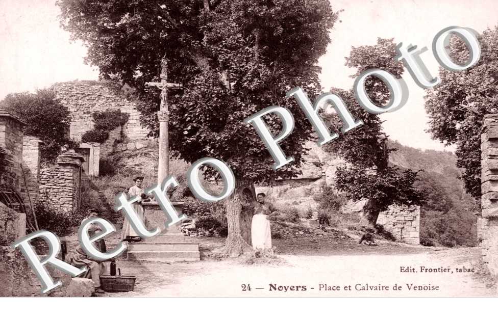 Place et Calvaire de Venoise
