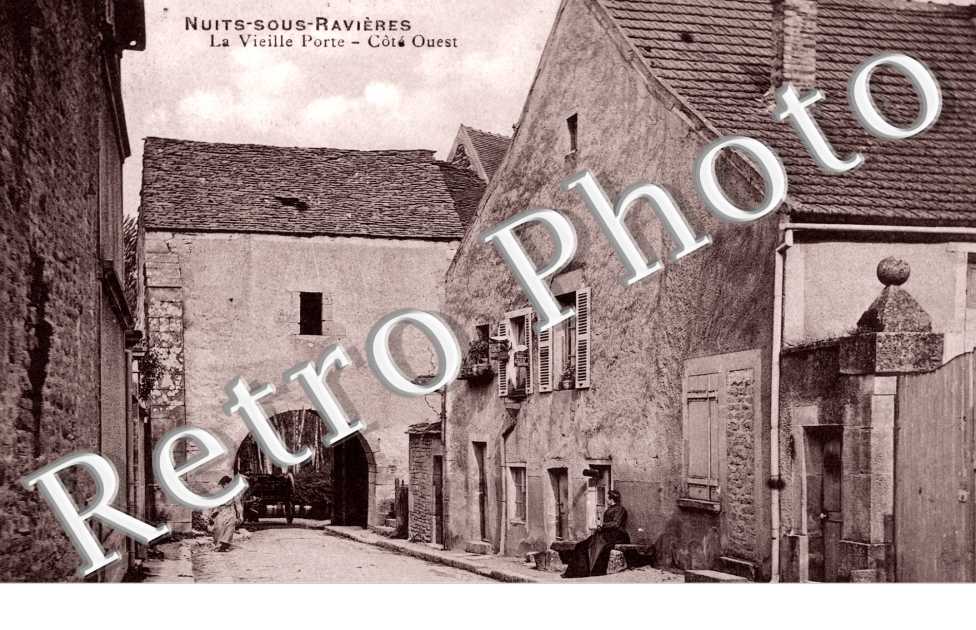 Nuits sous Ravieres, la vieille Porte