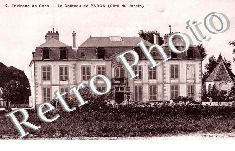 Le château de Paron, côté du jardin