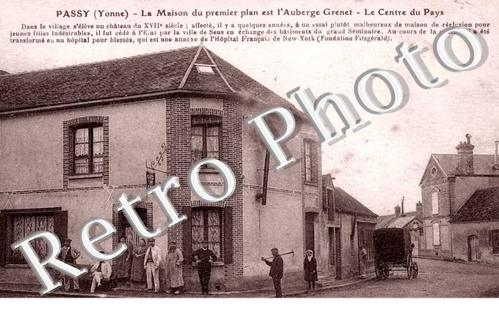 La maison du premier plan est l'auberge Grenet