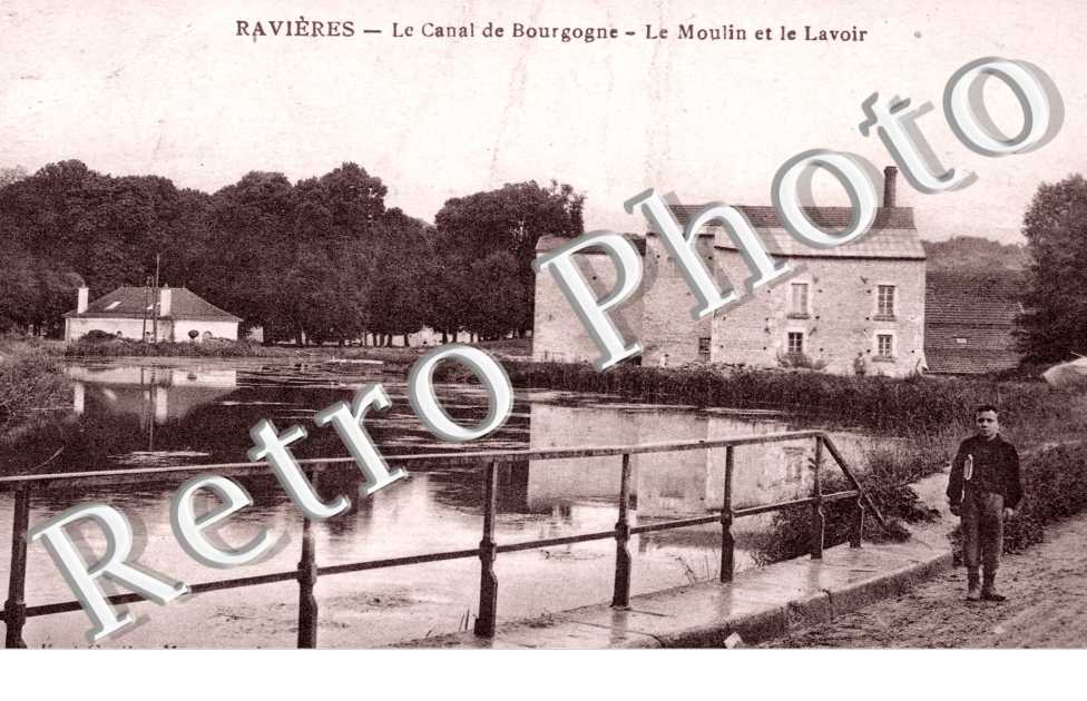 Canal de Bourgogne, Moulin et le Lavoir