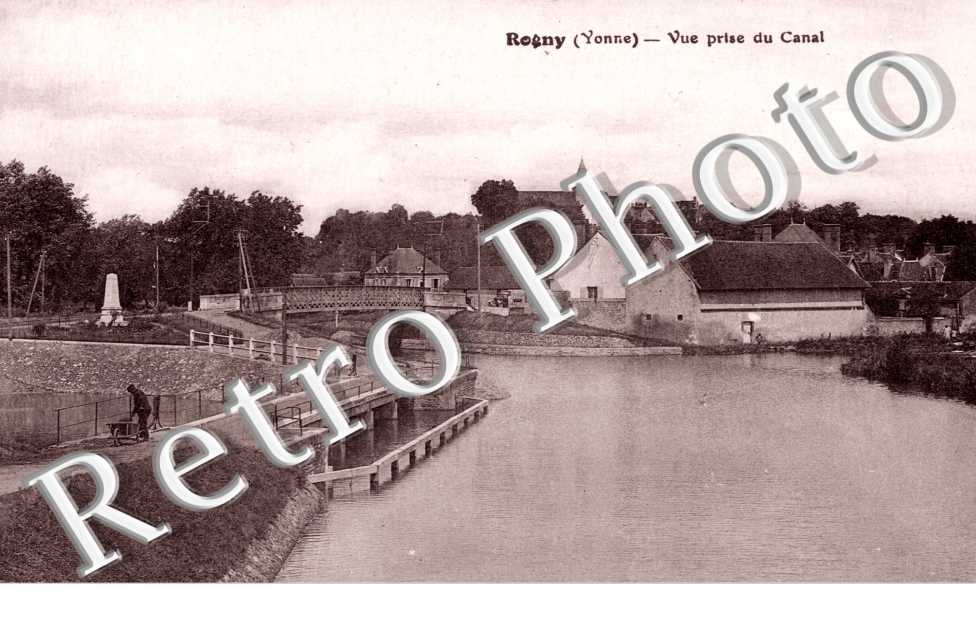 Vue prise du Canal