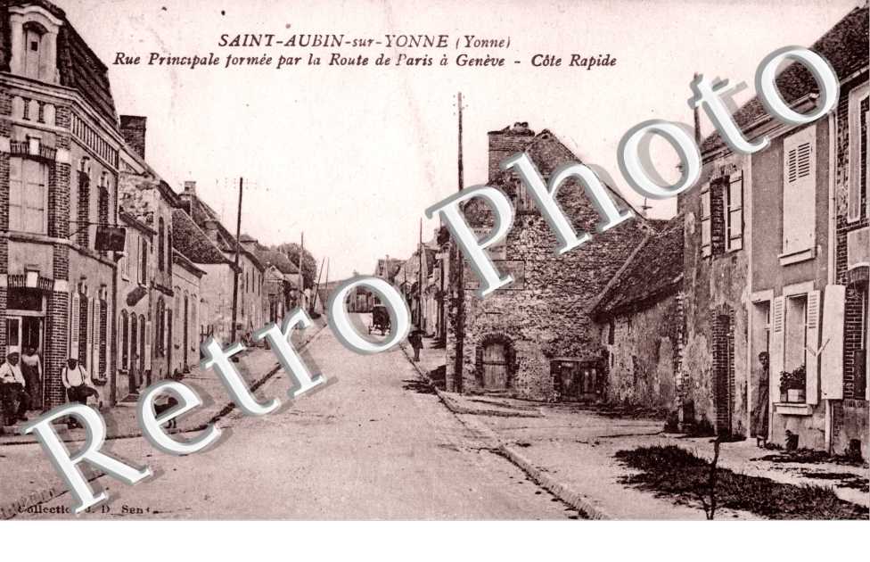 rue principale formee par la route de Paris a Geneve, cote rapide